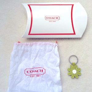 Coach Vintage Green Daisy Flower Leather Keychain